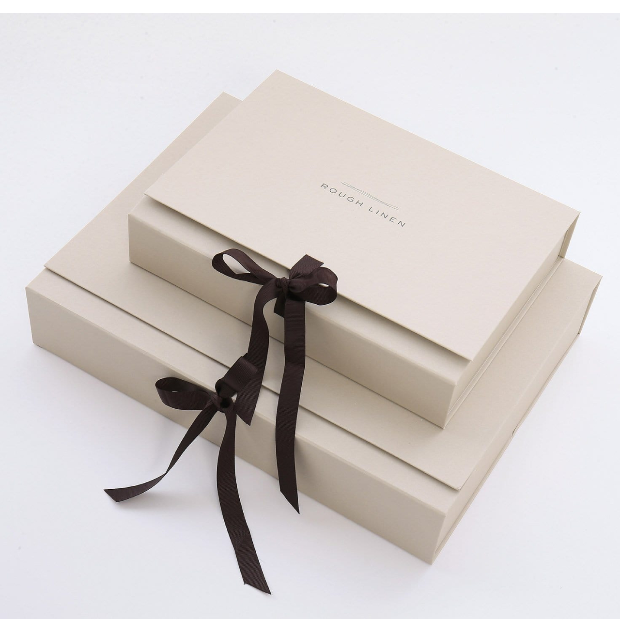 Роскошная упаковочная коробка в форме книги для платья с лентой